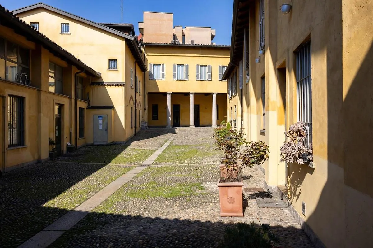 15Th-Century Apt, City-Mxp Train Mediolan Apartament