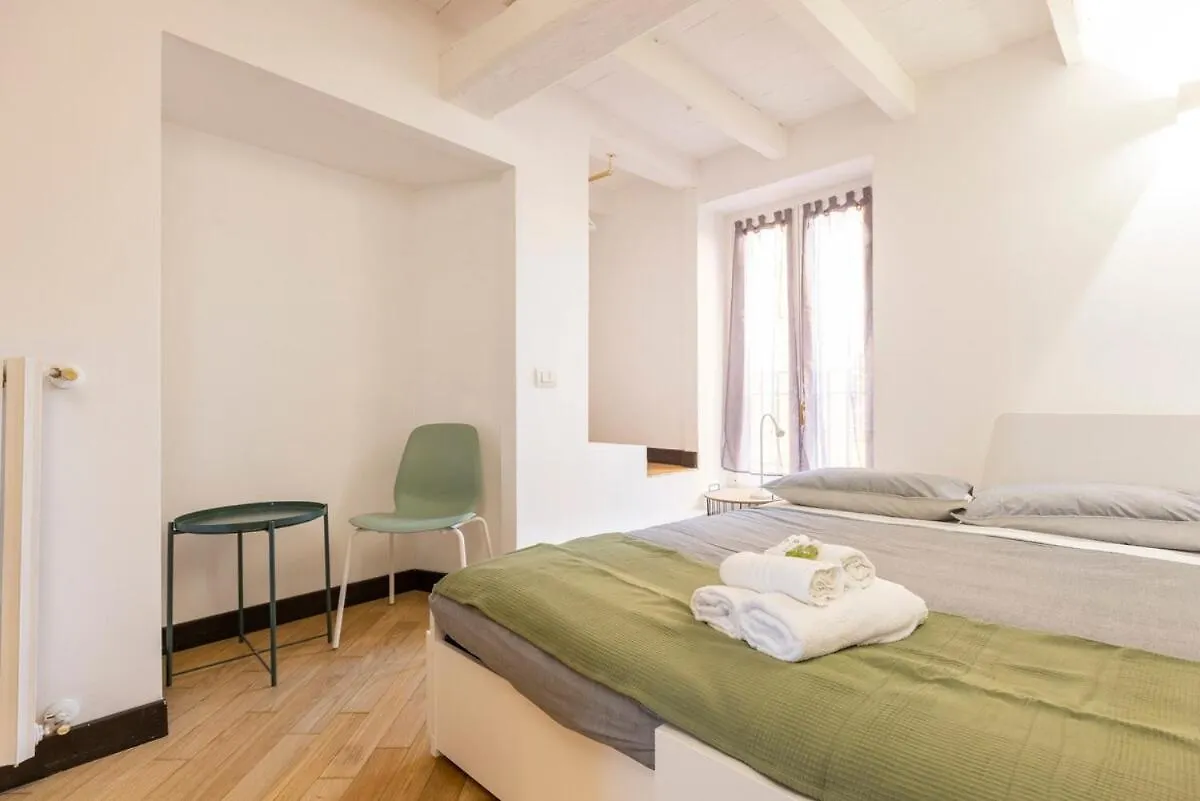 15Th-Century Apt, City-Mxp Train ميلان